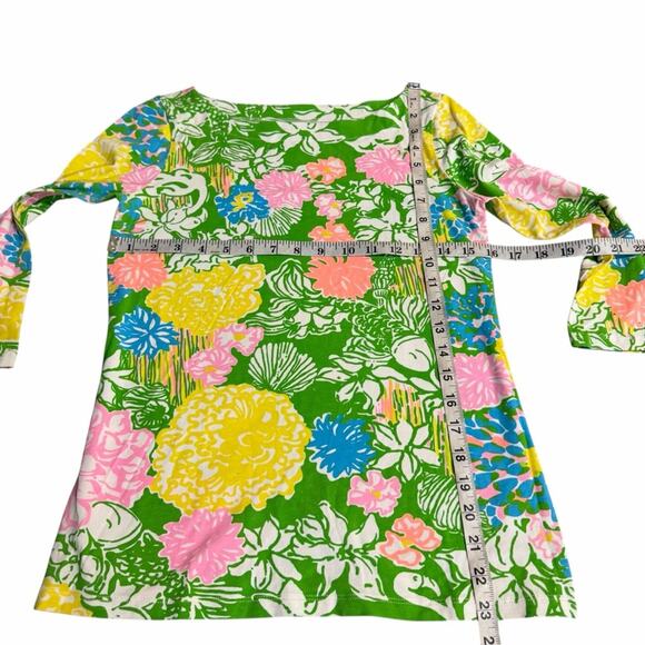 Lilly Pulitzer Julie Top in Hibiscus Stroll Size XS - Picture 5 of 8